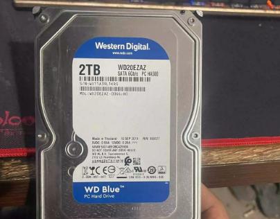 2TB硬盘为什么只显示4GB？探讨常见的硬盘识别问题及解决方案