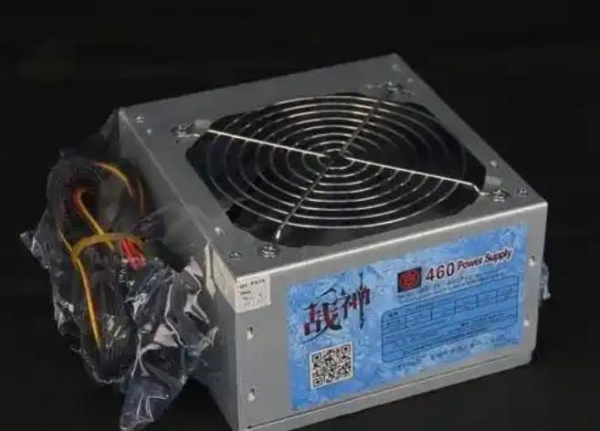 战神460电源性能评测：可靠性与性价比的完美结合！