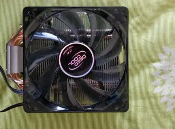 R5 1500X散热器怎么样？