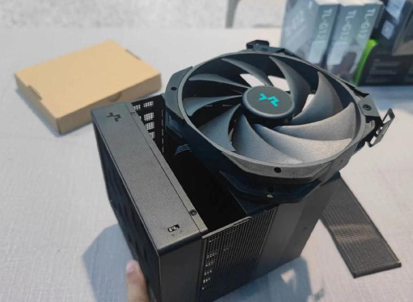 九州风神阿萨辛 lga1150怎么安装