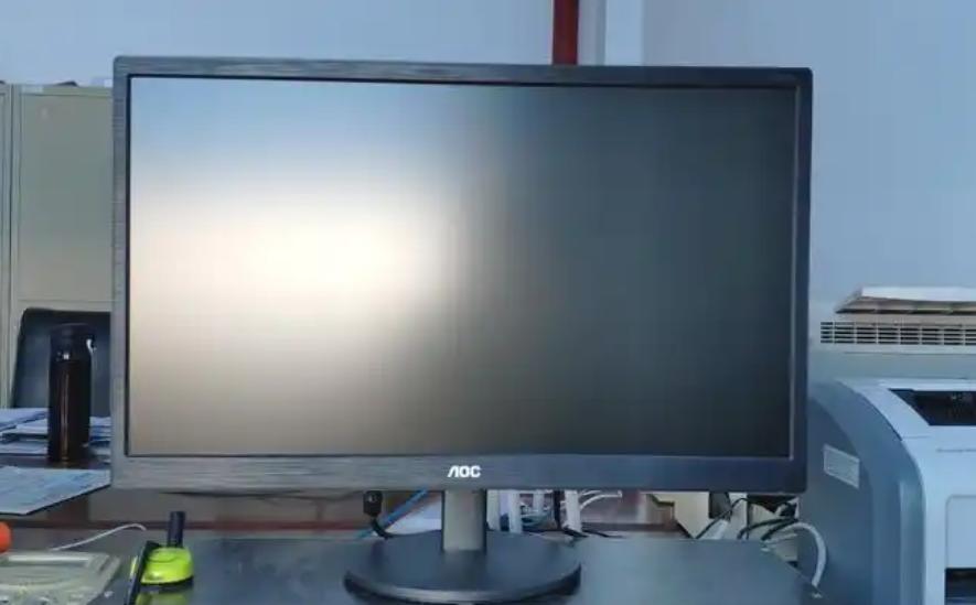 AOC2270显示器如何调亮度？全面指南教你轻松调整显示效果！