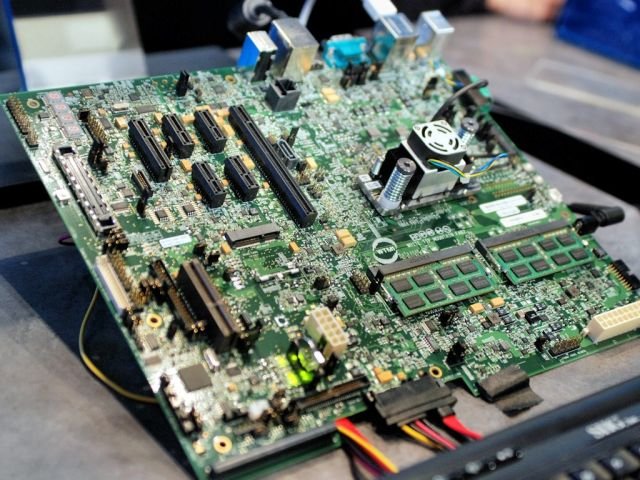 20x节能、运算性能大幅提升 Intel全新Haswell微架构设计曝光
