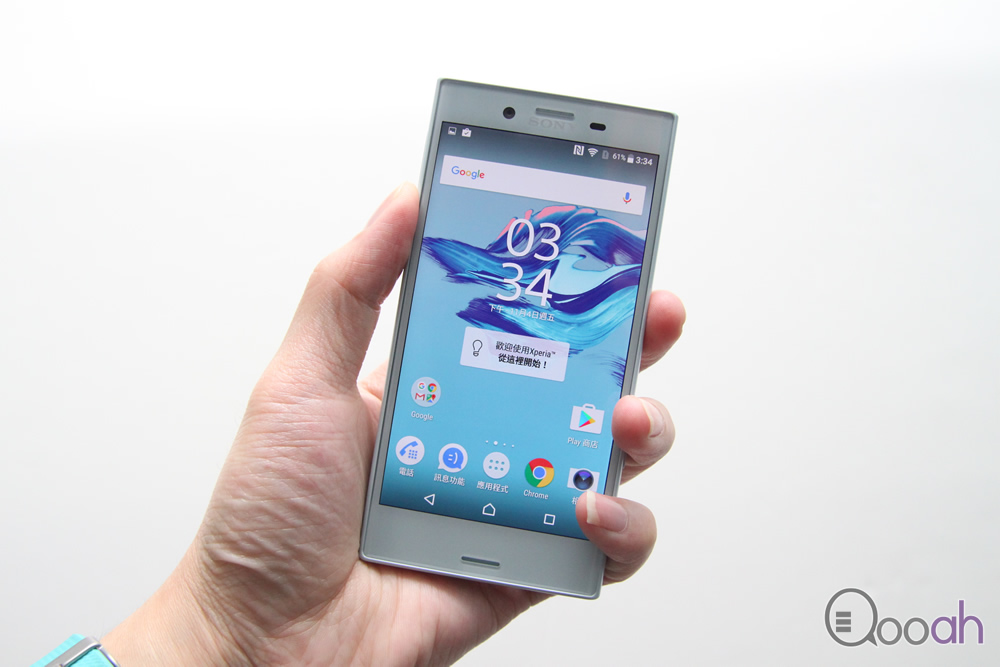 的骰可爱，雾蓝和风味 Sony Xperia X Compact 评测！