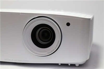 玩Game看电影两相宜！OPTOMA UHD35+ 4K 剧院级电玩投影机评测(6)