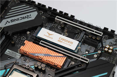 航太陶瓷散热就是强！十铨CARDEA Ceramic C440 M.2 PCIe SSD(12)