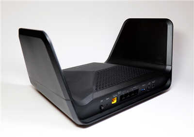 常遇到网路游戏或影音串流卡卡？换上NETGEAR RAX70夜鹰Wi-Fi 6智慧路由器就万事OK！(21)