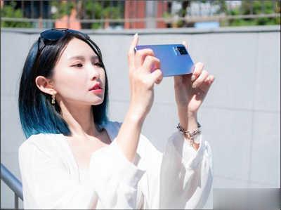 vivo V21 5G 开箱：前置双柔光灯+前后双光学防手震，怎么拍都美