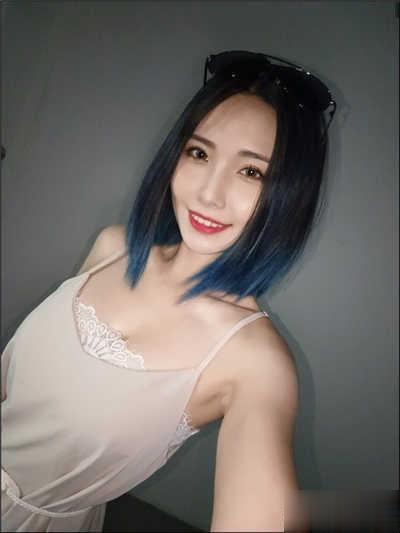vivo V21 5G 开箱：前置双柔光灯+前后双光学防手震，怎么拍都美(3)