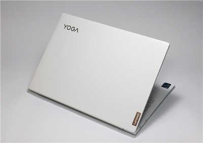 时尚轻薄高续航力就靠它!Lenovo Yoga Slim 7i Carbon 笔电评测(2)