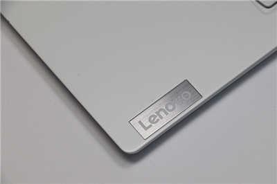 时尚轻薄高续航力就靠它!Lenovo Yoga Slim 7i Carbon 笔电评测(6)