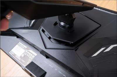 绝佳影音电竞萤幕：AORUS FI32Q Gaming Monitor 开箱(2)