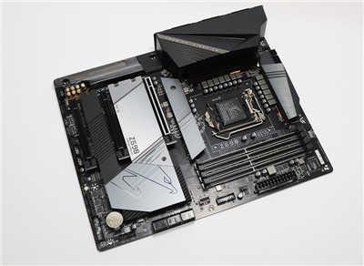 满满的战斗力的技嘉 AORUS Z590 RPO AX Gaming 主机板开箱(4)