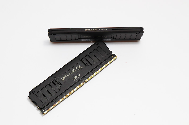 超频Crucial Ballistix Max Gaming DDR4 4000 C18 2x16GB(1)