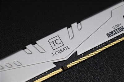 十铨 T-CREATE CLASSIC 10L DDR4-3200 32GBx2 记忆体开箱评测(6)