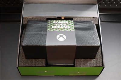 Xbox Series X 开箱初体验　希捷外接式资料储存卡同步亮相(3)