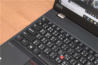 创作者行动办公的最佳利器 ThinkPad P15s 行动工作站开箱评测(17)