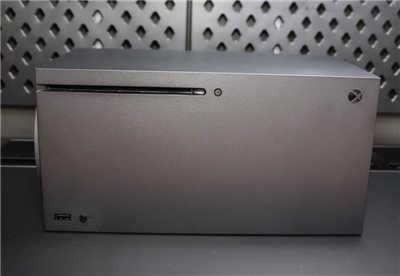 Xbox Series X 开箱初体验　希捷外接式资料储存卡同步亮相(14)