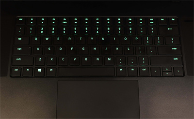 15吋窄边框顶规设计 Razer Blade 15电竞笔电开箱评测(6)