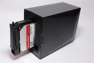 最佳的NAS储存装置选择！Western Digital Red NAS 系列 14TB HDD 与 SA500 1TB(20)