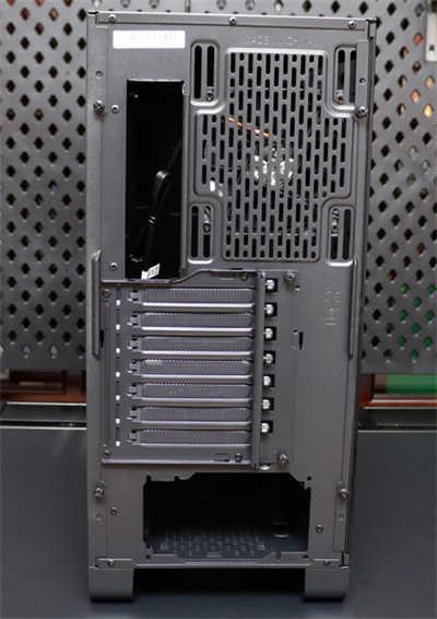 打造最炫RGB灯效电脑就靠它！曜越 S300 TG 机壳开箱+电脑安装分享(5)