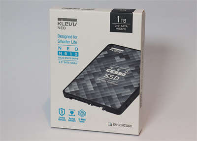 最超值的固态硬碟选择！KLEVV NEO N610 1TB SSD开箱评测(1)