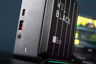 Western Digital WD_BLACK D50 Game Dock NVMe SSD开箱/一线扩充电竞所(5)