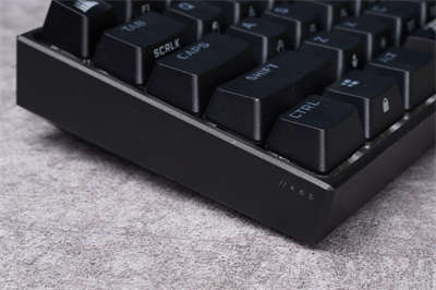 CORSAIR K65 RGB Mini 60% 机械式键盘开箱/小体积功能齐全(4)