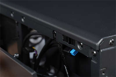 Phanteks Eclipse P200A D-RGB ITX机壳开箱/主分舱侧置水冷，支援D-RGB灯效(10)