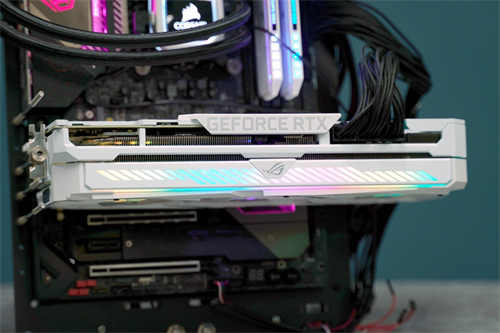 ROG Strix GeForce RTX 3080潮竞白显示卡/全白外观超吸睛(7)