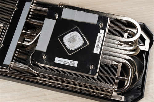 ROG Strix Radeon RX 6700 XT OC显示卡/1440p畅玩AAA大作(18)