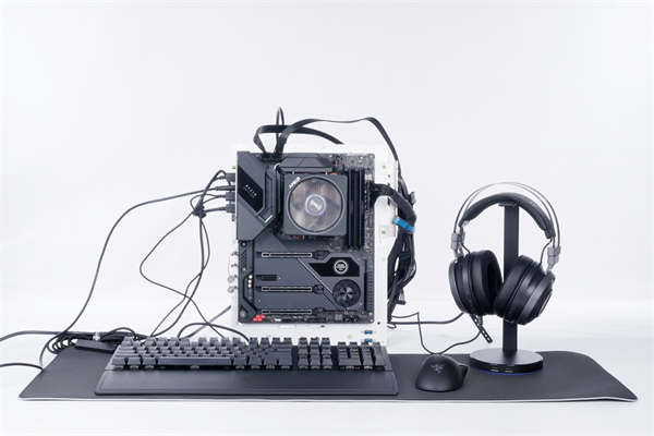 ASRock X570 TAICHI Razer Edition开箱测试/独家信仰联名款、Razer Chroma(58)