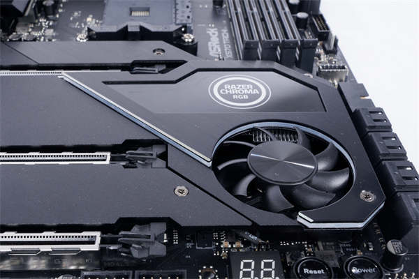 ASRock X570 TAICHI Razer Edition开箱测试/独家信仰联名款、Razer Chroma(10)