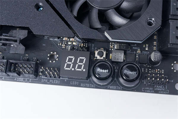 ASRock X570 TAICHI Razer Edition开箱测试/独家信仰联名款、Razer Chroma(14)