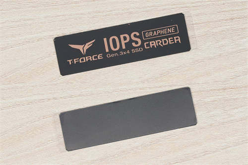 T-FORCE CARDEA IOPS SSD/石墨烯、铝鳍片散热任你选、高IOPS性能游戏读取更快速(5)