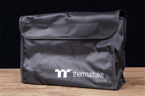 Thermaltake Toughpower PF1 850w开箱测试/全新单面板PCB设计(4)
