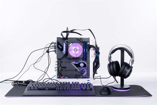 ASRock X570 TAICHI Razer Edition开箱测试/独家信仰联名款、Razer Chroma(72)
