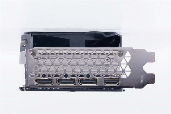 INNO3D GeForce RTX 3060 Ti iCHILL X3开箱测试/三风扇六热导管，优质散热的好选择(14)