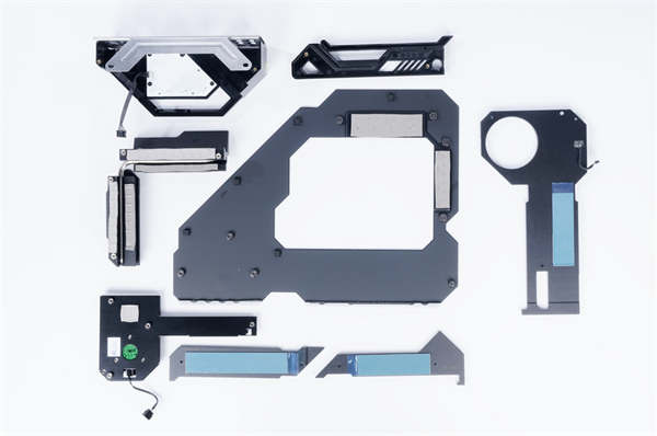 ASRock X570 TAICHI Razer Edition开箱测试/独家信仰联名款、Razer Chroma(21)