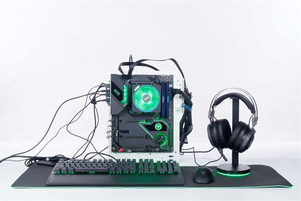 ASRock X570 TAICHI Razer Edition开箱测试/独家信仰联名款、Razer Chroma(73)