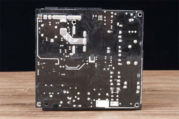 Thermaltake Toughpower PF1 850w开箱测试/全新单面板PCB设计(17)