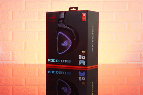 ROG Delta S电竞耳机开箱/DAC内建MQA硬体解码、Soundwave点亮好氛围(1)