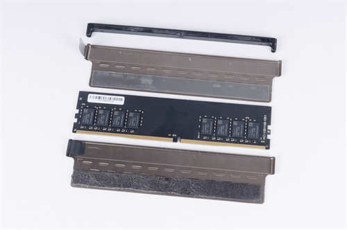 KLEVV BOLT XR DDR4 3600 8Gx2记忆体/纯铝金属沉稳散热片、Ryzen平台相容性测试通过(11)