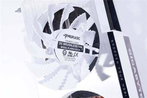GIGABYTE GeForce RTX 3080 VISION OC 10G开箱测试/主打创作者的崭新显卡定位(18)