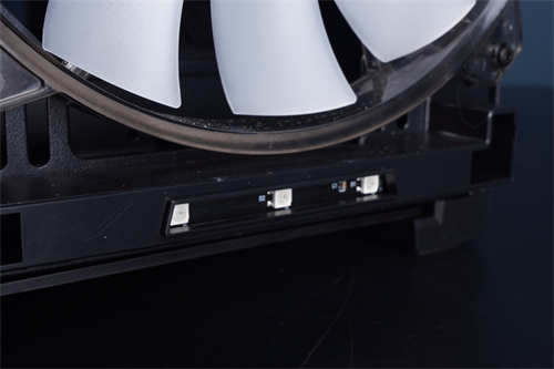 LIAN LI LANCOOL 215机壳开箱/E-ATX大空间、前置双200MM ARGB风扇大眼睛(18)