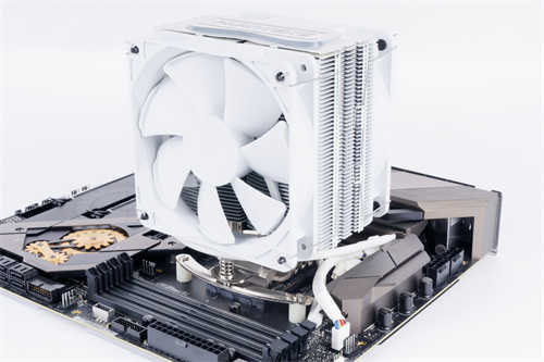 Phanteks PH-TC12DX CPU散热器/中小型尺寸设计、专利涂层技术搭载(17)