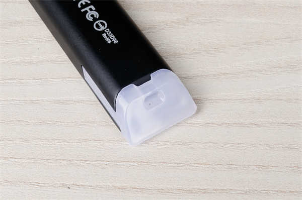 十铨 T-FORCE SPARK USB3.2 Gen1 128GB RGB随身碟/创新剩余容量灯效即时显示设计(6)
