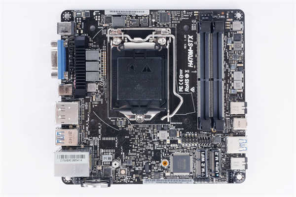 ASRock Deskmini H470开箱测试/USB数量更丰富、支援次世代CPU的Intel Mini-STX準系统(15)