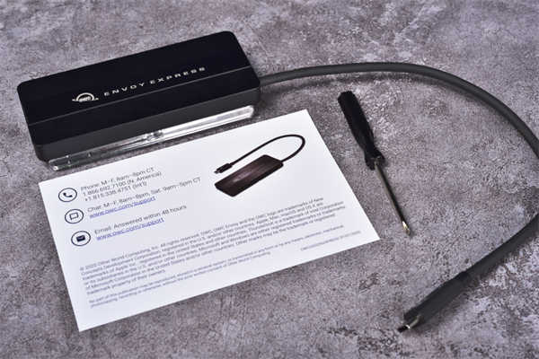 OWC Envoy Express随身Thunderbolt 3 SSD外接盒开箱(3)