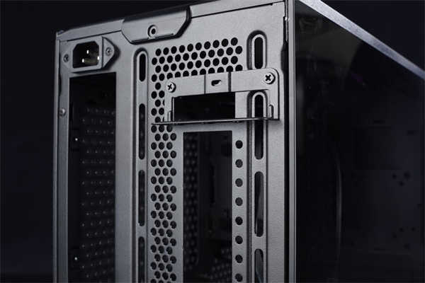 Cooler Master MasterBox NR200P ITX机壳测试报告/全模组化设计、内部空间大，可安装(30)