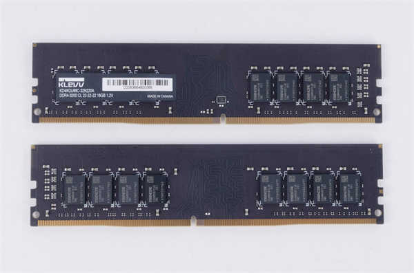 KLEVV DDR4-3200 16G U-DIMM Standard记忆体/平价装机定位、轻鬆入手CJR颗粒(7)